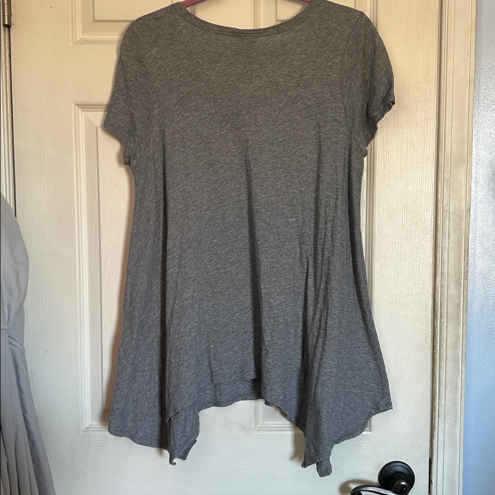 Torrid Heritage Slub Handkerchief Hem Tee Medium Heather Grey size medium - Picture 5 of 7